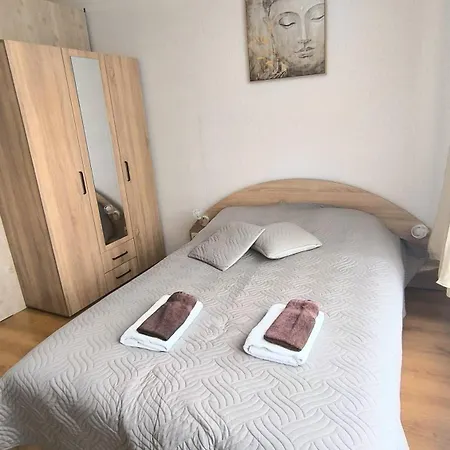 Aspen Golf C207, Free Daire Razlık